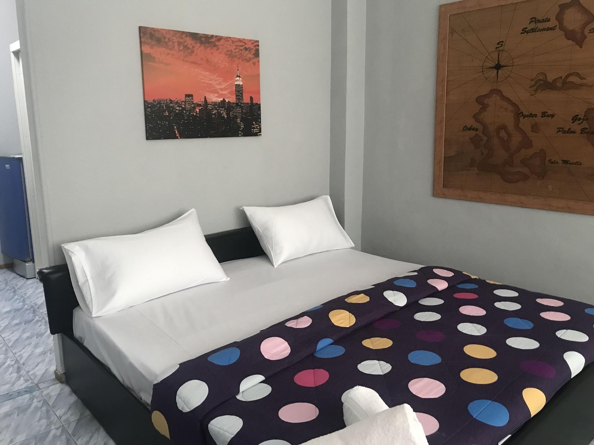 Seaview Hotel Pantai Jomtien Bagian luar foto