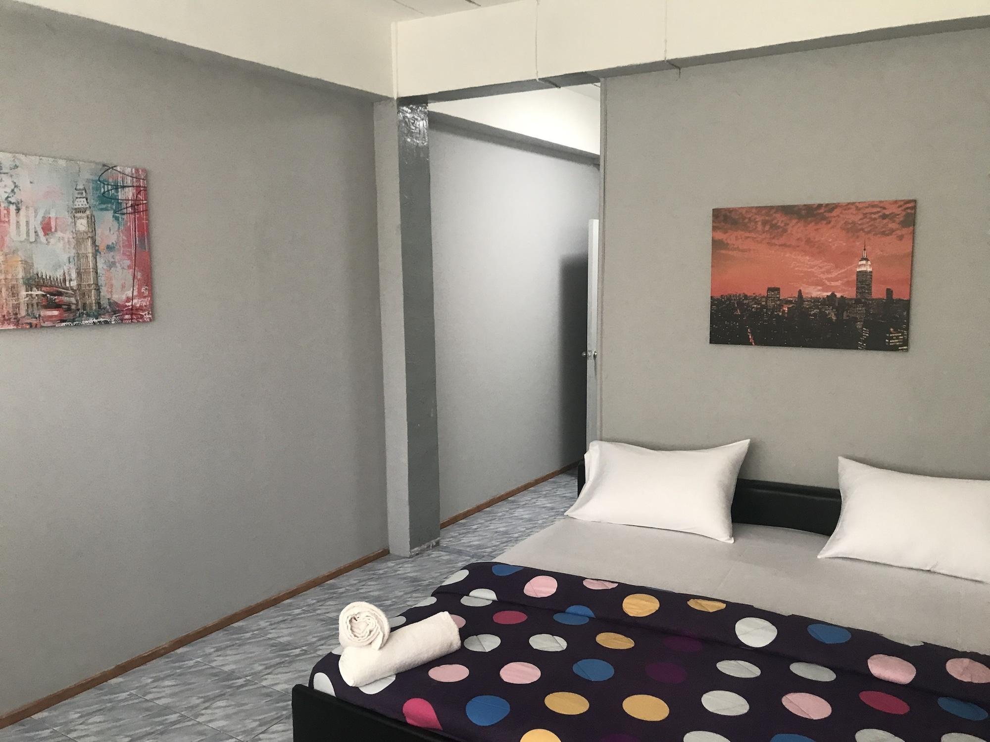 Seaview Hotel Pantai Jomtien Bagian luar foto