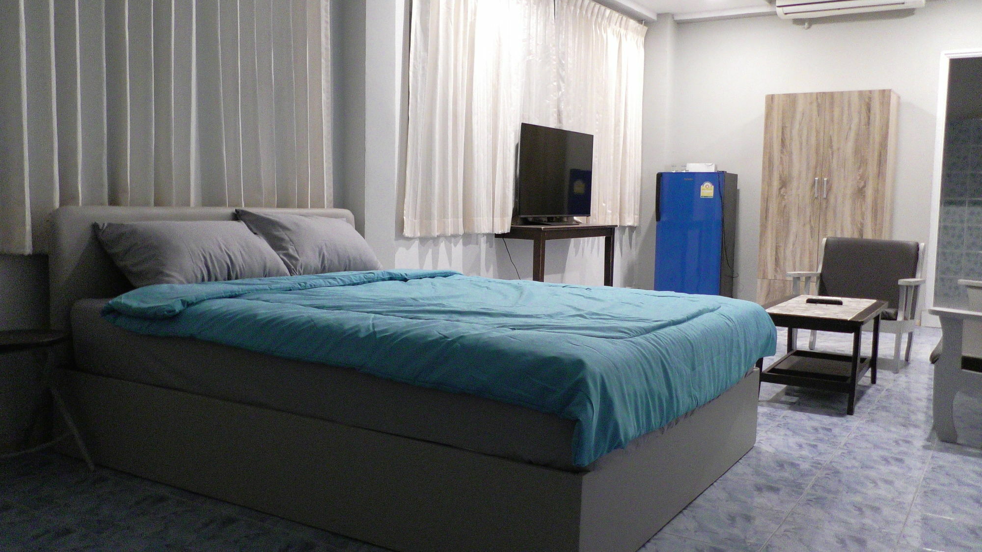 Seaview Hotel Pantai Jomtien Bagian luar foto