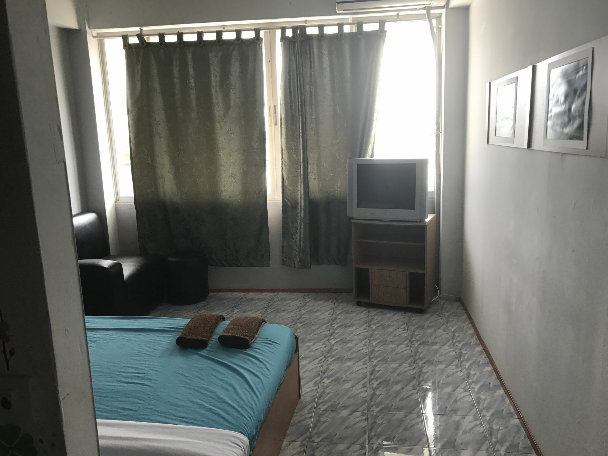 Seaview Hotel Pantai Jomtien Bagian luar foto