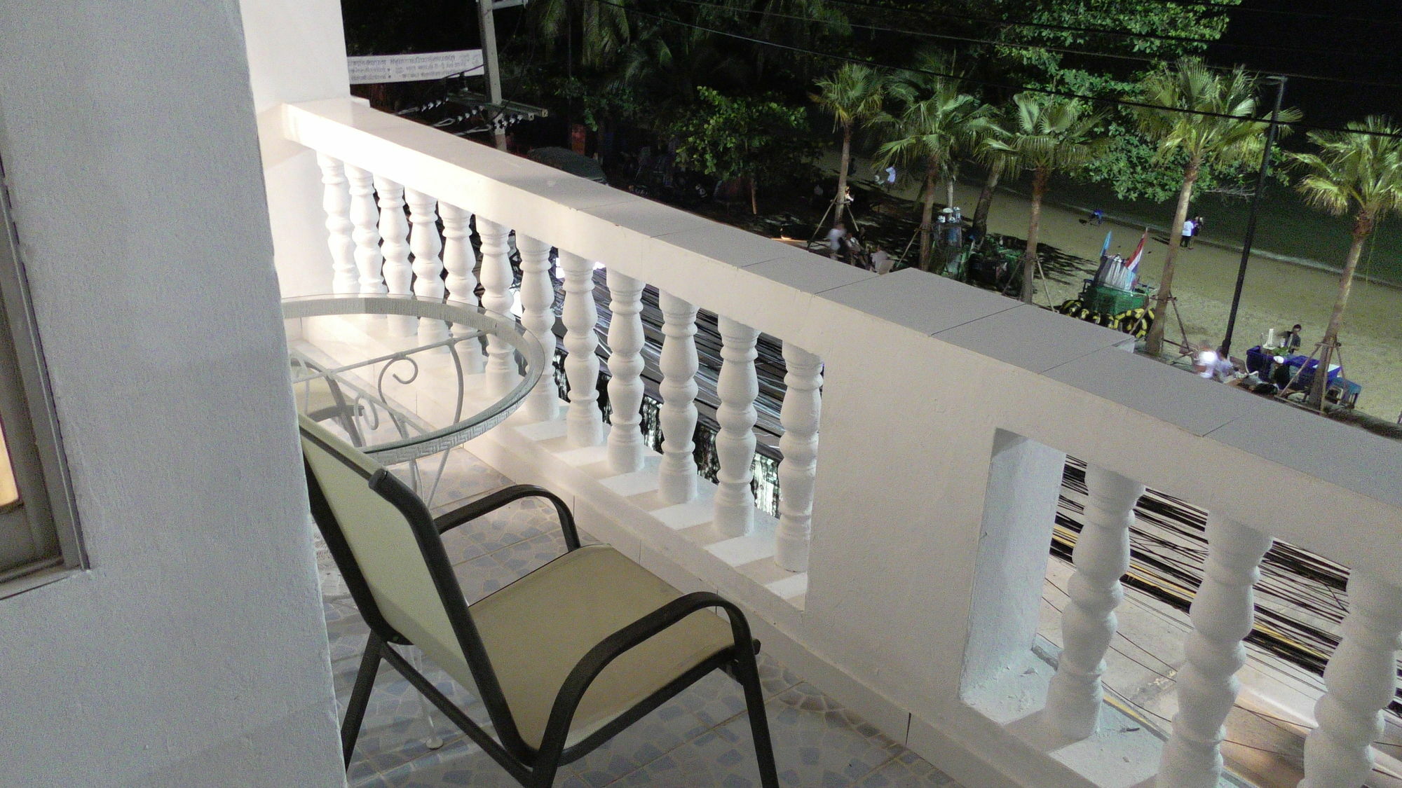 Seaview Hotel Pantai Jomtien Bagian luar foto