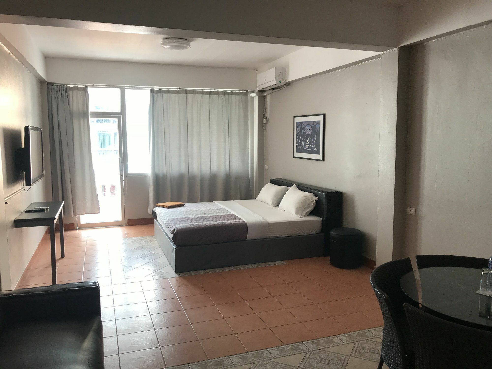 Seaview Hotel Pantai Jomtien Bagian luar foto