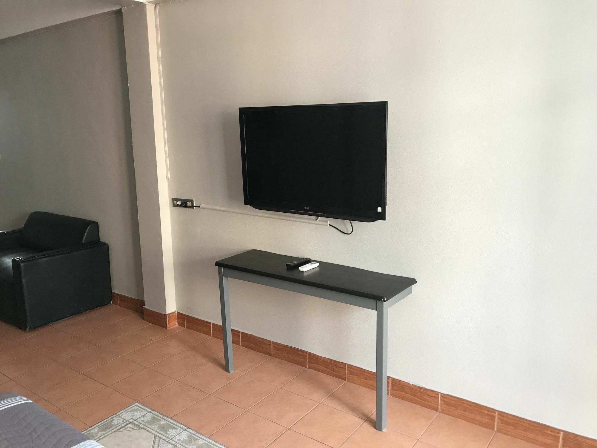 Seaview Hotel Pantai Jomtien Bagian luar foto